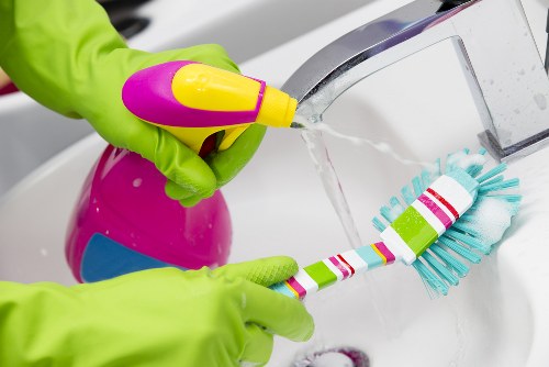 Kitchen and bathroom cleaning service for Paddington apartments and houses