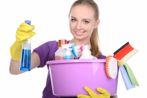 Kitchen and bathroom end of tenancy cleaning in Paddington